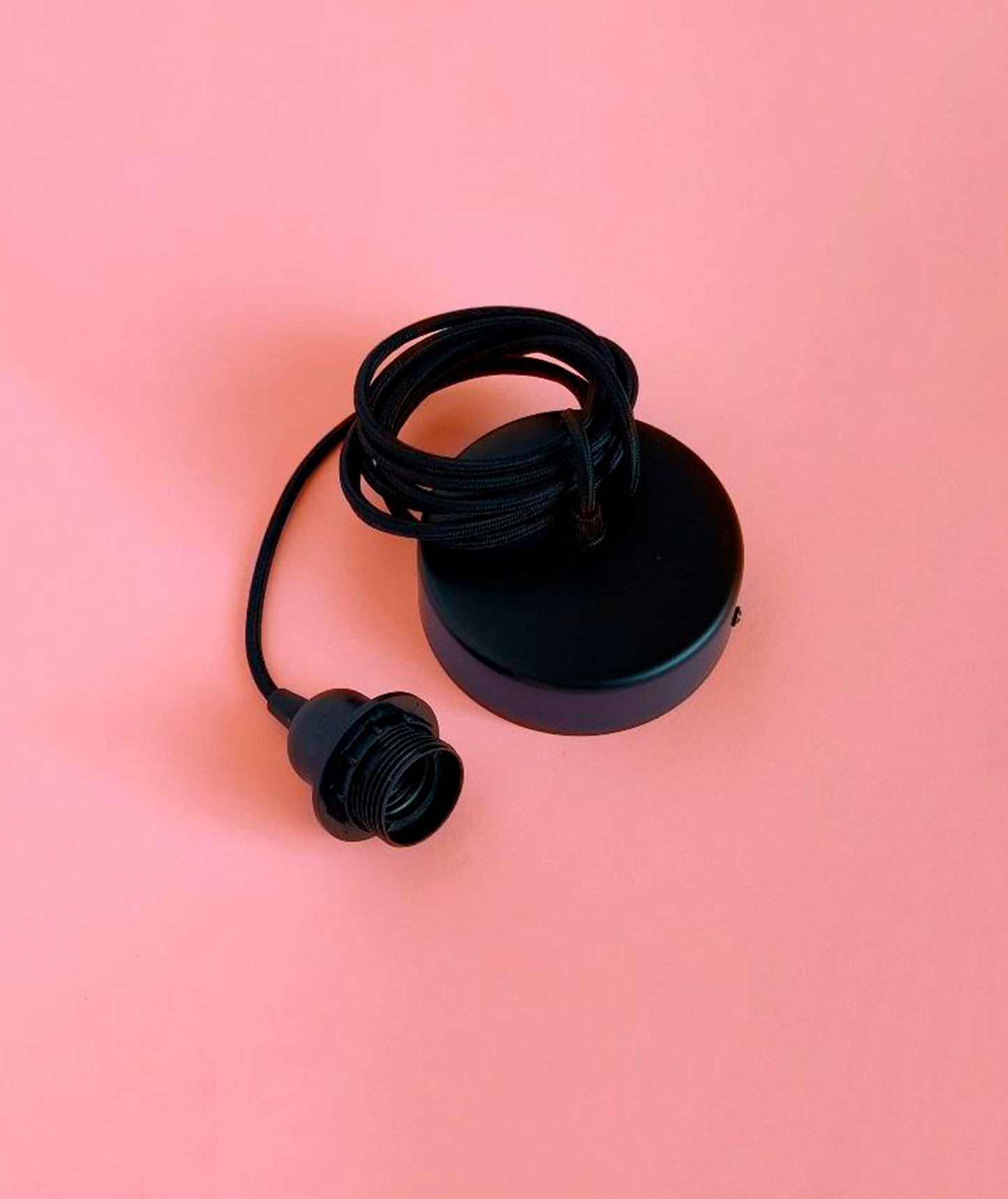 Florão Saliente com Cabo de 2,5m e Suporte E27 Preto