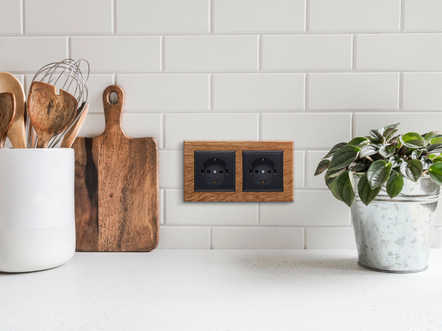 Lumina - Tomada Schuko com Obturadores
